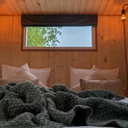 Crash'nstay - Mamaloe Σαλέ